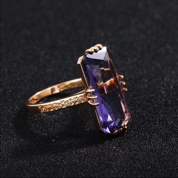 New Women’s Yellow Gold Royal Purple Luxury Ring - Picture 2 of 5